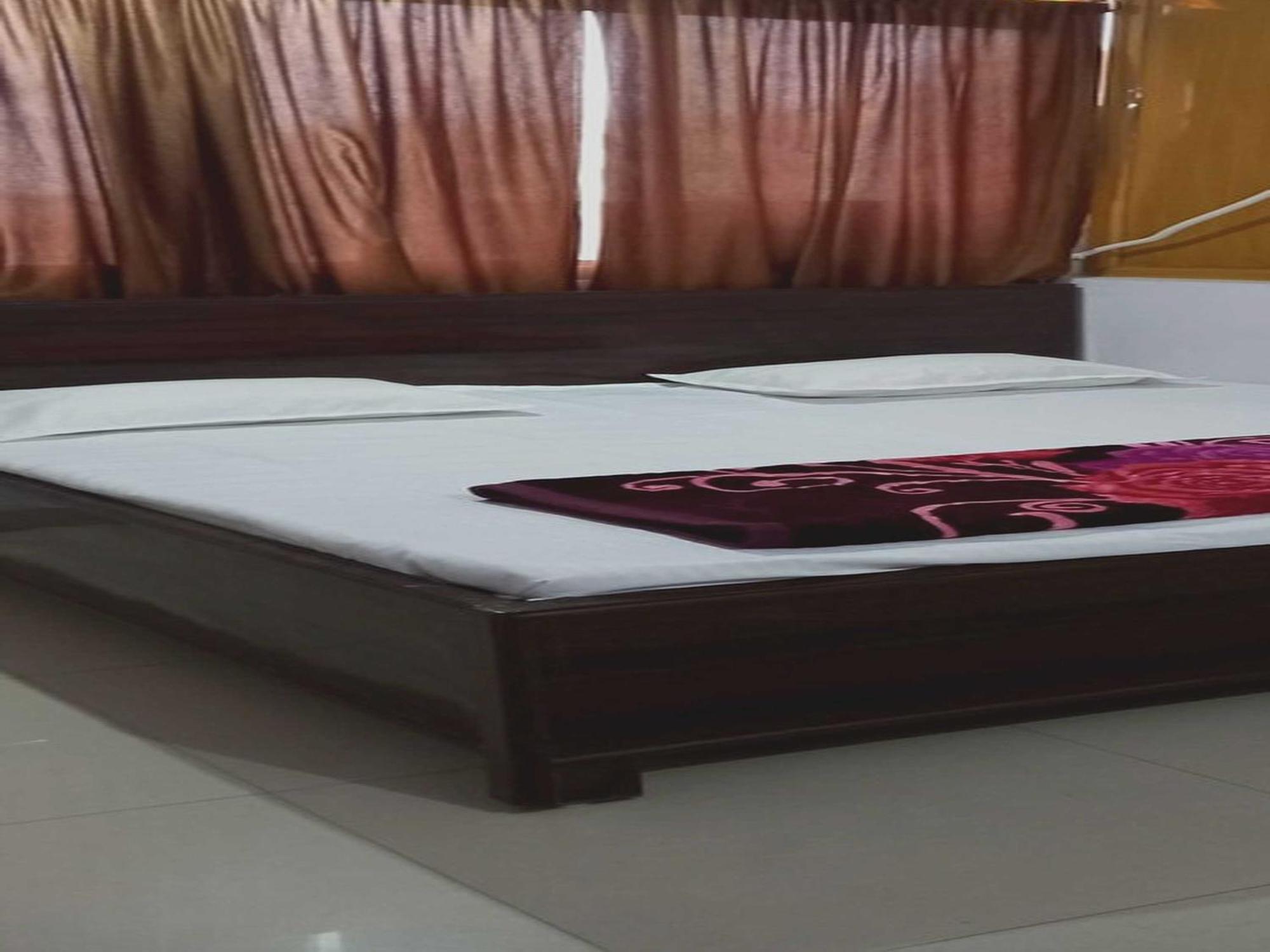 Hotel O Rr Guest House ปัฏนา ภายนอก รูปภาพ