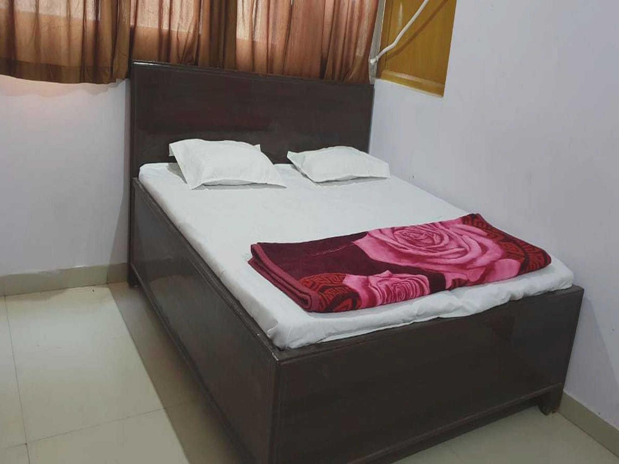 Hotel O Rr Guest House ปัฏนา ภายนอก รูปภาพ