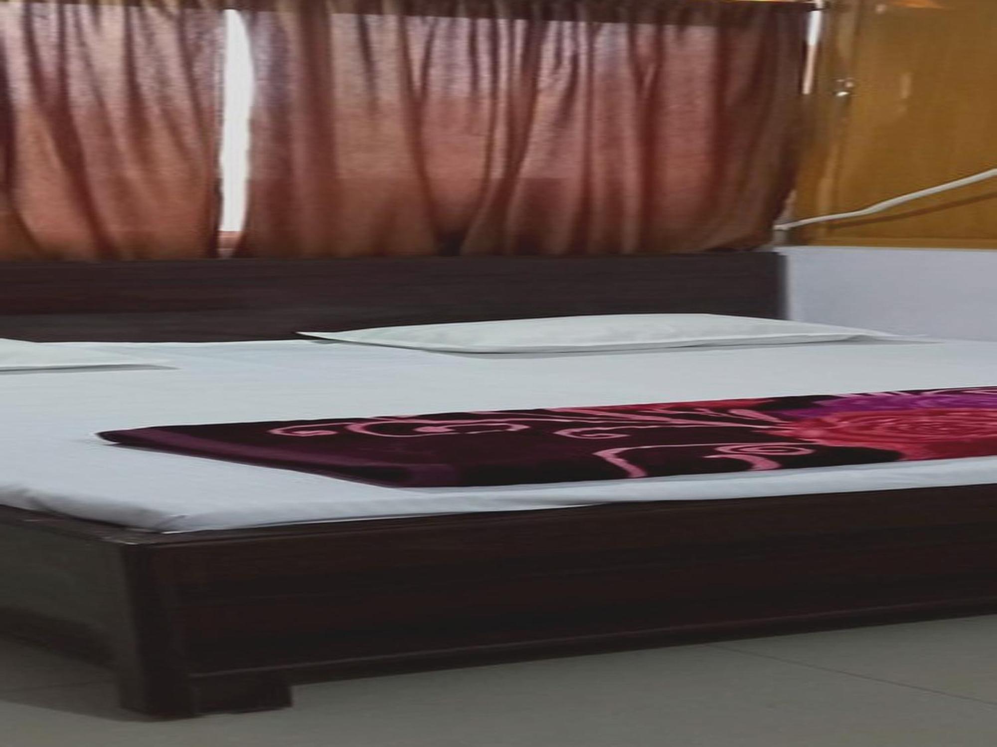 Hotel O Rr Guest House ปัฏนา ภายนอก รูปภาพ